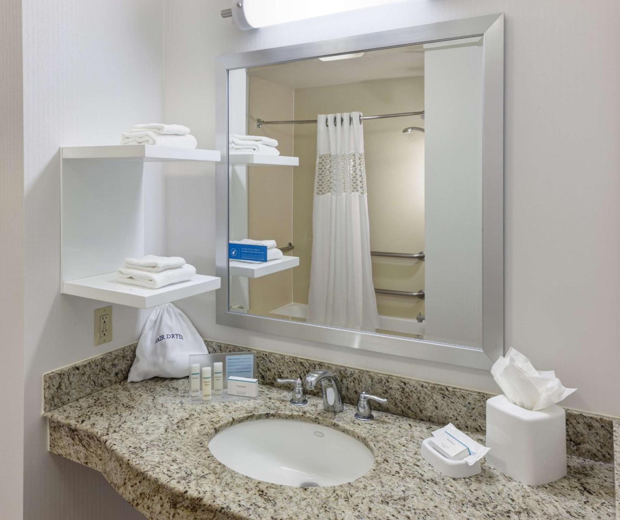 Hampton Inn Los Angeles Orange County Cypress Bagian luar foto