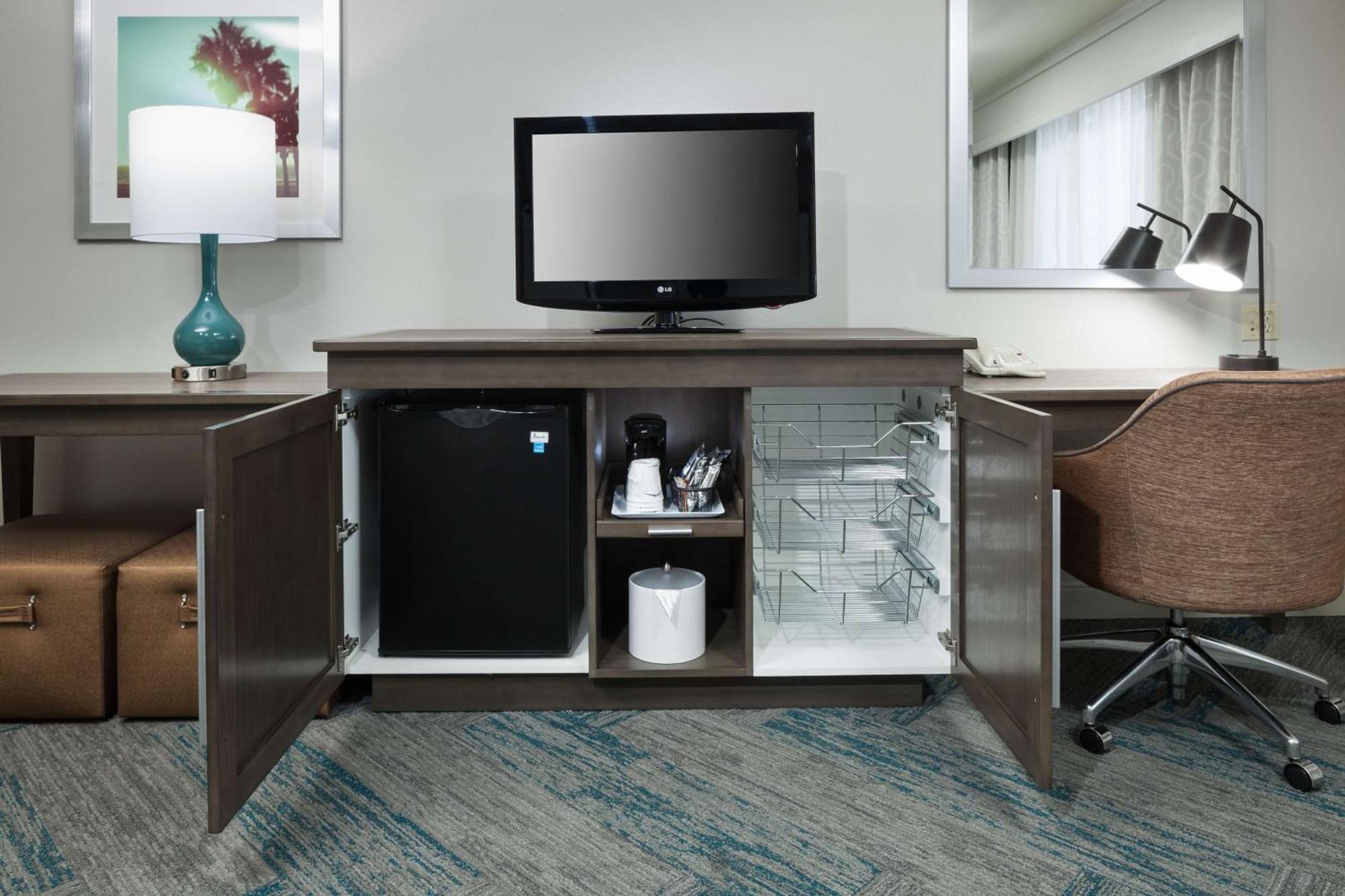 Hampton Inn Los Angeles Orange County Cypress Bagian luar foto