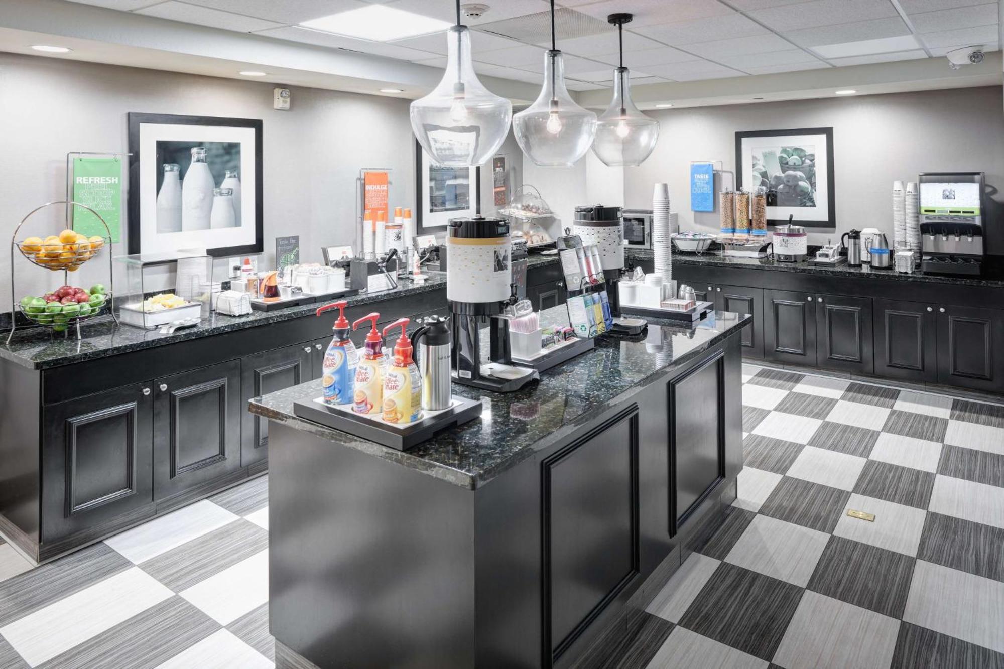 Hampton Inn Los Angeles Orange County Cypress Bagian luar foto