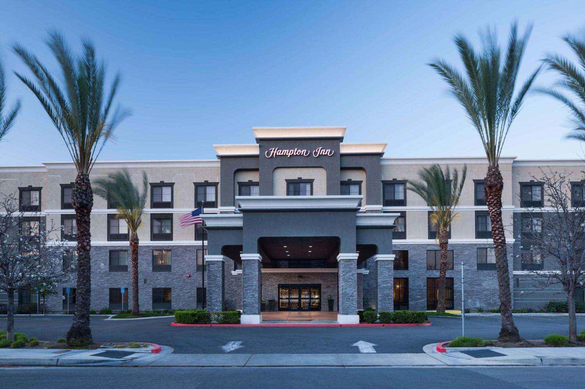 Hampton Inn Los Angeles Orange County Cypress Bagian luar foto